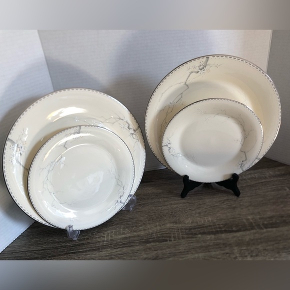 1985 Royal Doulton Angela Plate Set - Picture 1 of 12